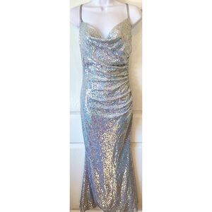 Laundry by Shelli Segal Silver Rainbow Sequin Formal Mermaid Gown Size 2